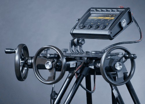 G30-Designed-for-Large-Camera-Packages_q4QwRCq