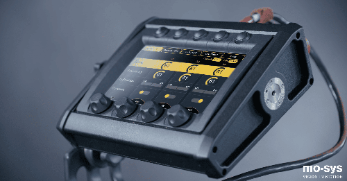 G30-Designed-for-Large-Camera-Packages_q4QwRCq
